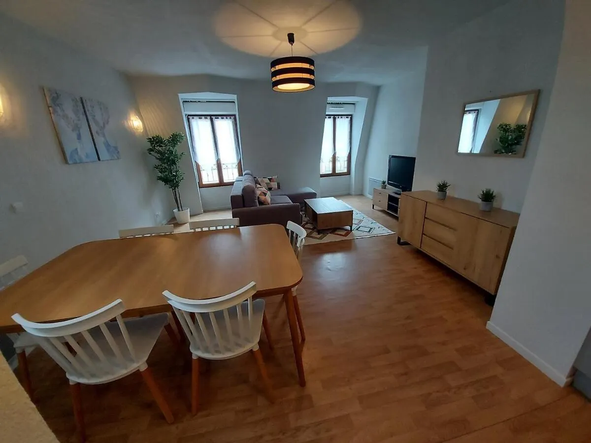 アパート Appartement T3 Hyper Centre 6 Pers Bagnères-de-Luchon フランス