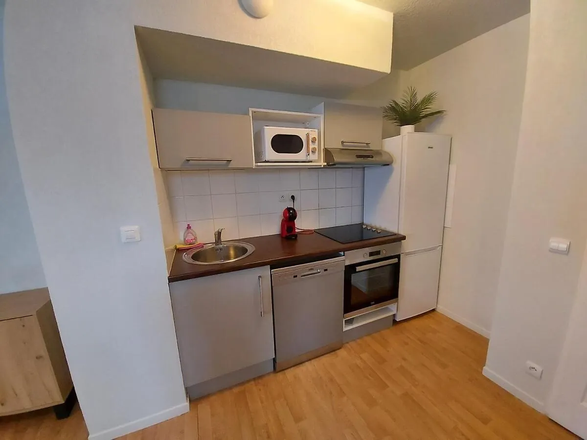 Appartement T3 Hyper Centre 6 Pers Bagnères-de-Luchon アパート